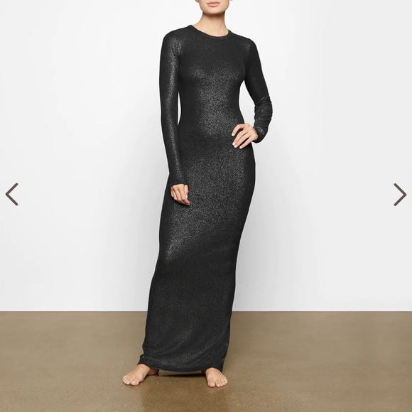 Skims soft lounge crew neck long sleeve maxi dress shimmer onyx black - Picture 1 of 8